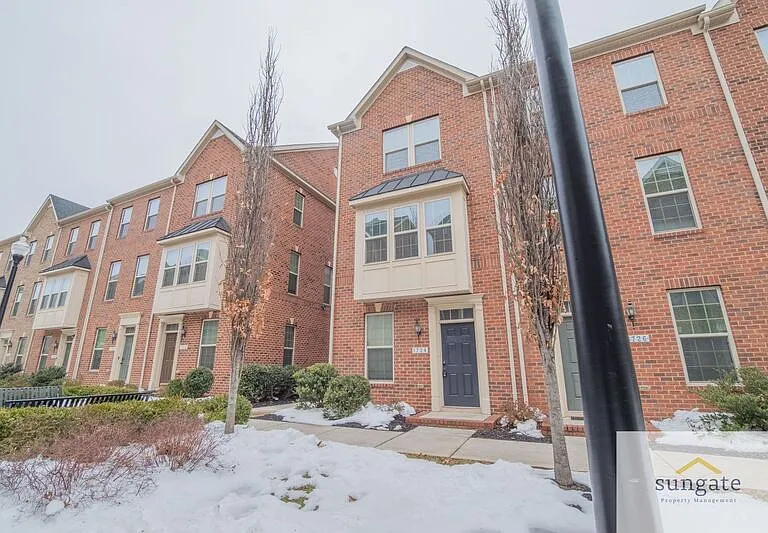 1724 Lantern Mews — Photo 41