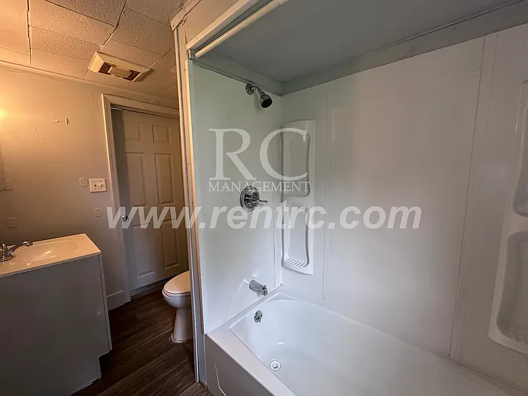 106 Wisconsin Ave — Photo 5