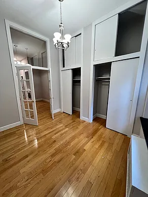 Rented by Manhattan Dwelling Corporation | media 15