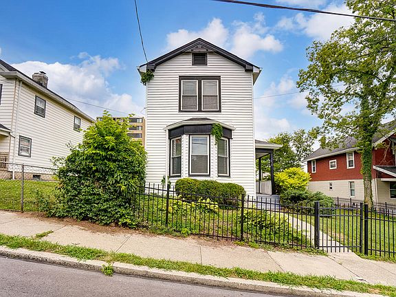3rd image of 1212 Parkway Ave