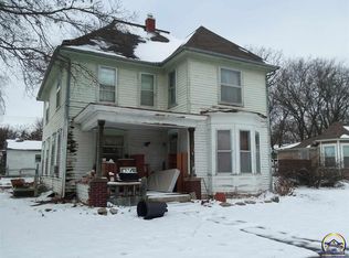 349 Plum St, Cottonwood Falls, KS 66845