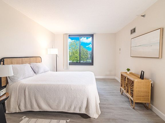 3rd image of 24111 Civic Center Dr APT 604
