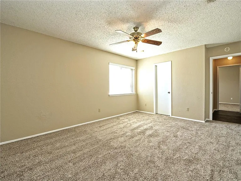 8407 Gallatin Dr — Photo 12