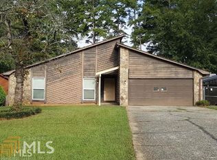 8199 Park Ridge Dr, Riverdale, GA 30274