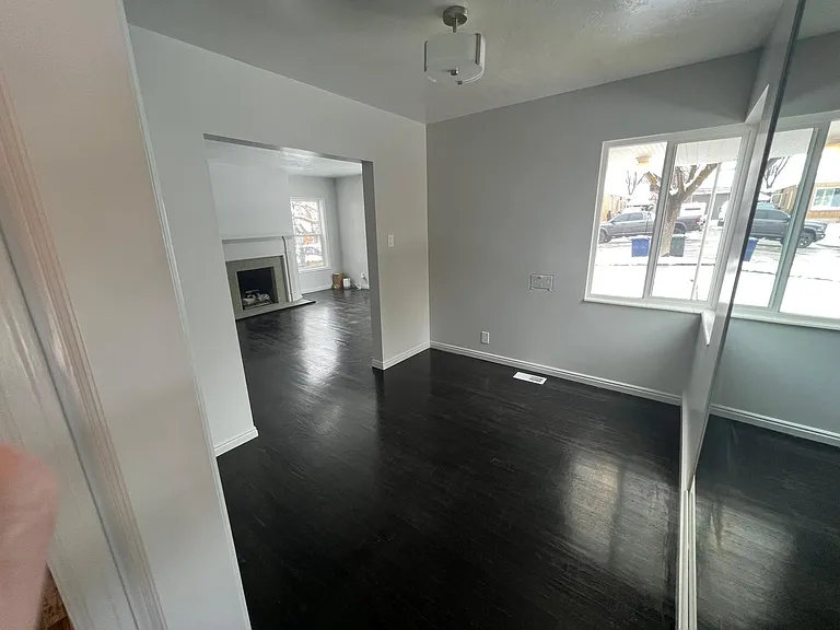 1548 E Roosevelt Ave — Photo 4