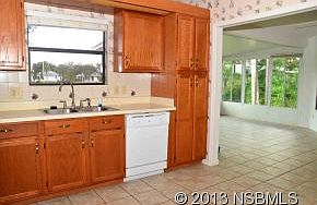 3rd image of 812 Island Point Dr