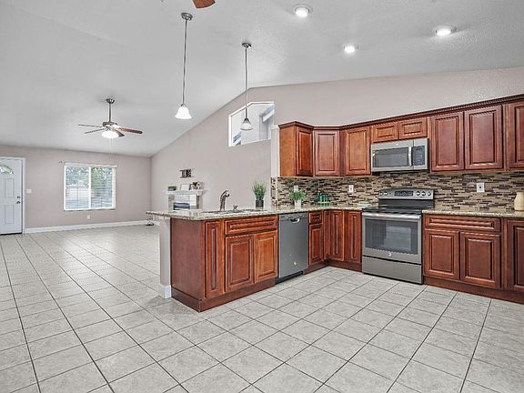 3rd image of 3524 Asheboro Ln