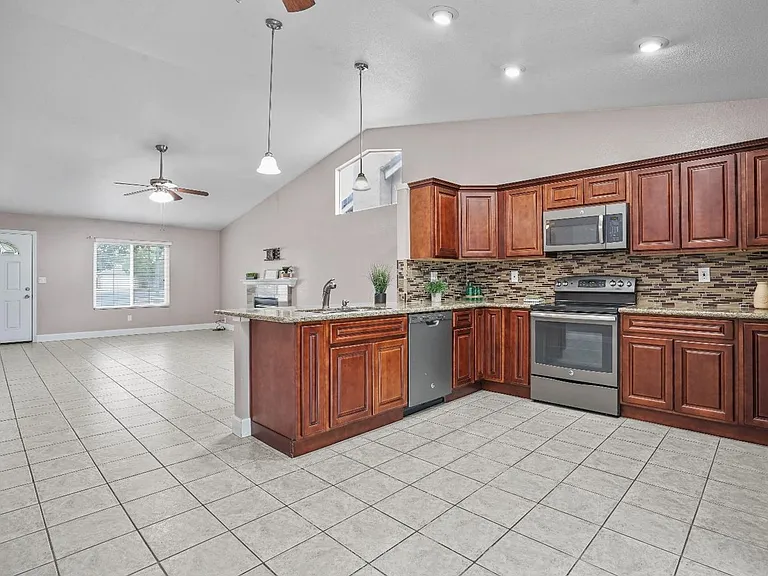 3524 Asheboro Ln — Photo 3