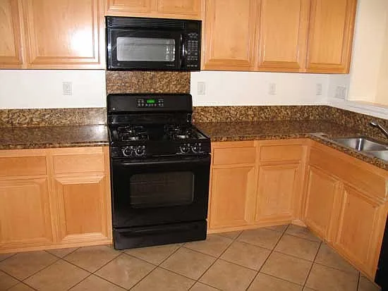 Lakside Condo Private Gated Community — Photo 2