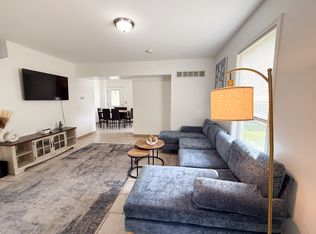 324 1/2 W Elting St #A, Macomb, IL 61455