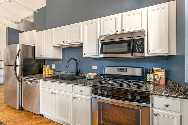 500 S Clinton St #310 — Photo 8