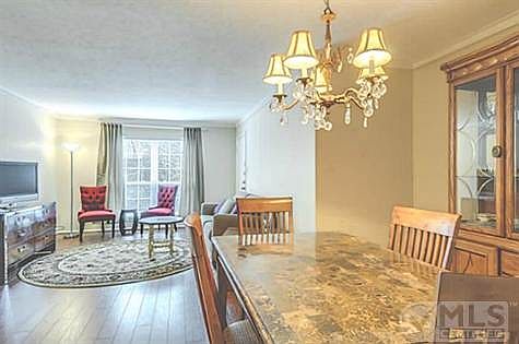 4th image of 7908 Royal Ln #121