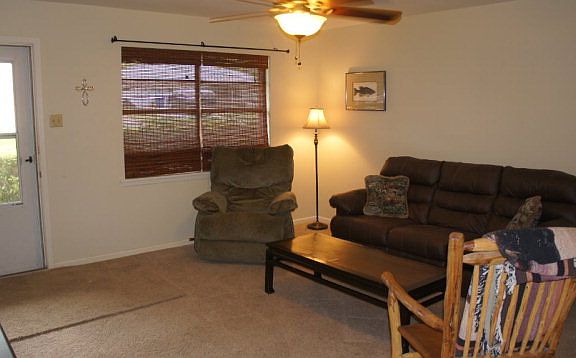 4th image of 1125 Warbler Dr