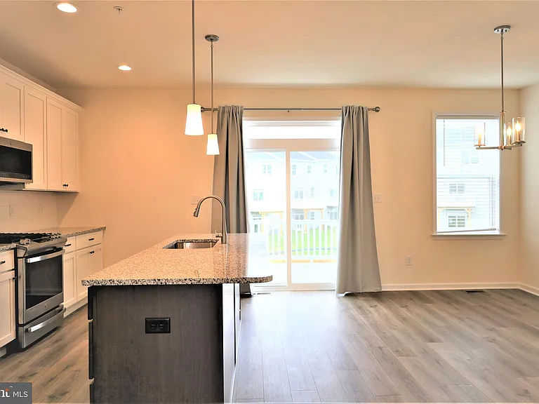 61 Becker Dr — Photo 12