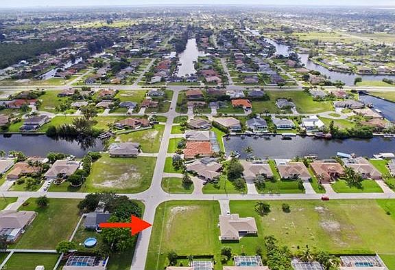 3rd image of 3930 SW 25th Ct