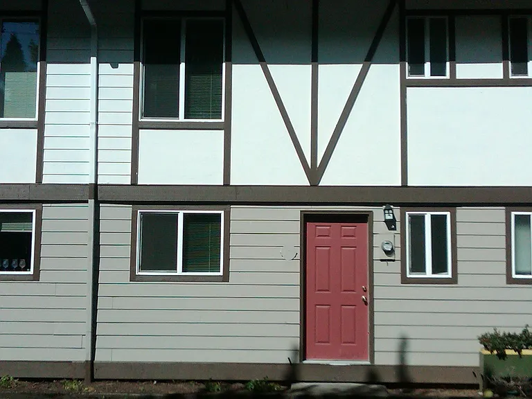 3609 SE 42nd Ave #4 — Photo 5