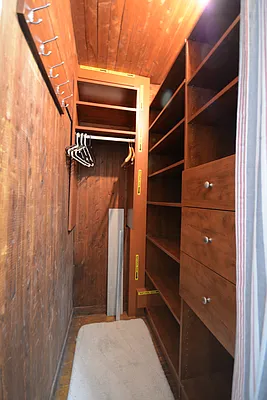 Rented by Compass | media 9