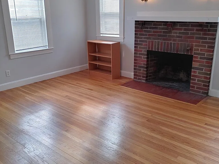 35 Maplewood St — Photo 3