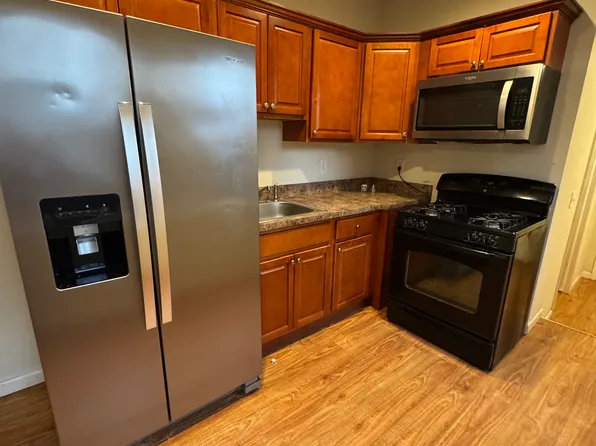 61 Asbury St, Trenton, NJ 08611
