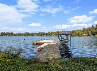11107 Lake Steilacoom Dr SW, Lakewood, WA 98498