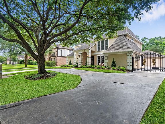 3rd image of 20619 Park Pine Dr