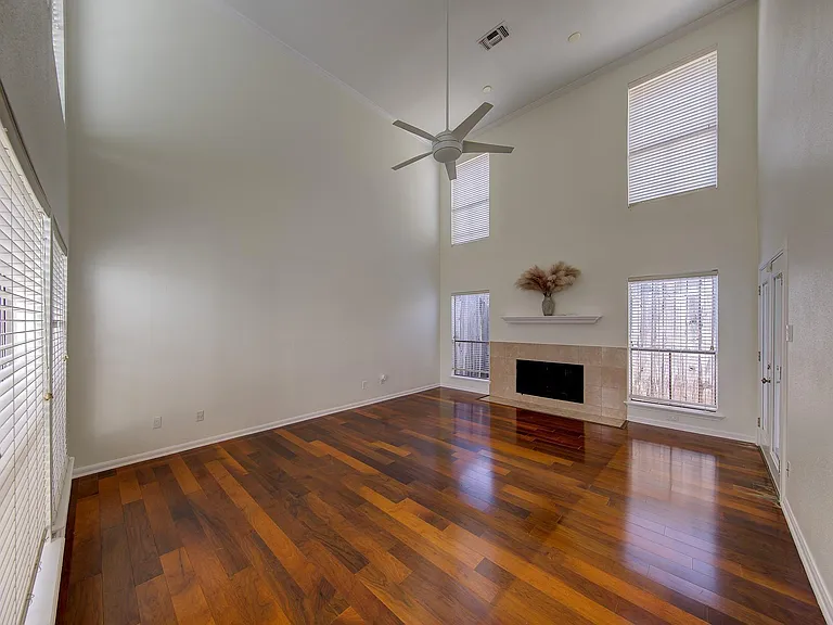 1914 Augusta Dr #25 — Photo 8