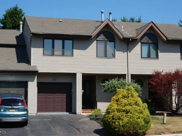 10 Hemlock Ct, Raritan Twp., NJ 08822
