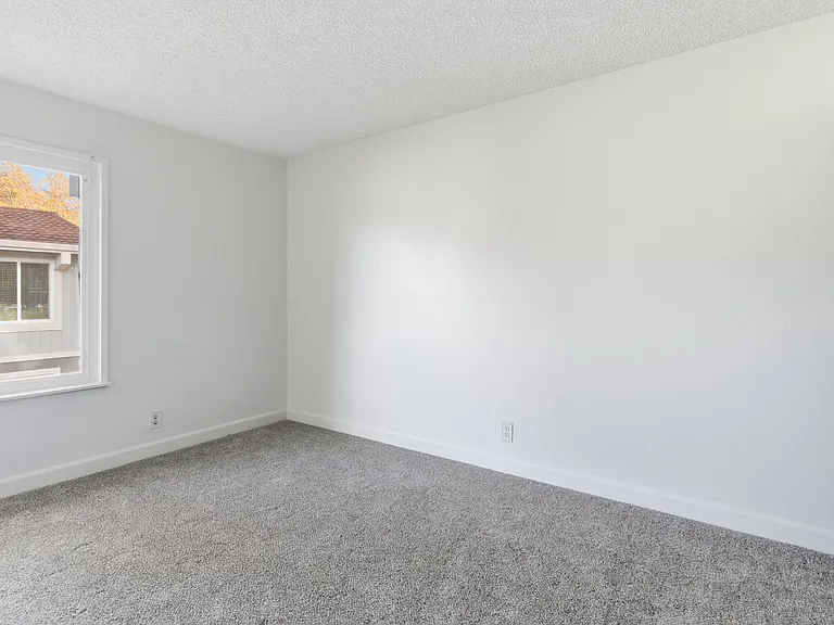 3194 Pawnee Way — Photo 17