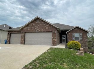 2604 W Richwood Rd, Ozark, MO 65721