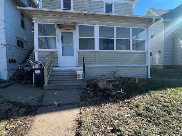 1207 5th Ave SE, Cedar Rapids, IA 52403