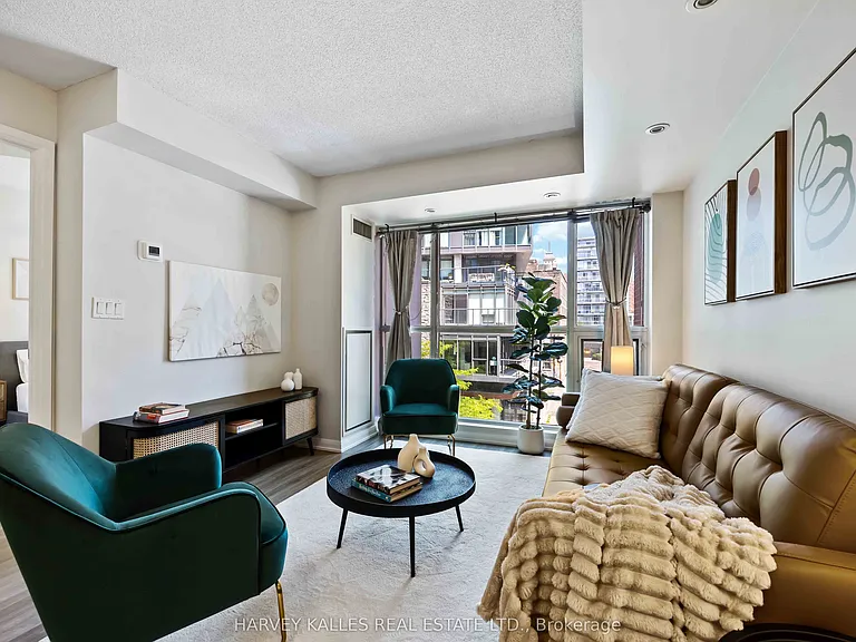 18 Beverley St #416 — Photo 18