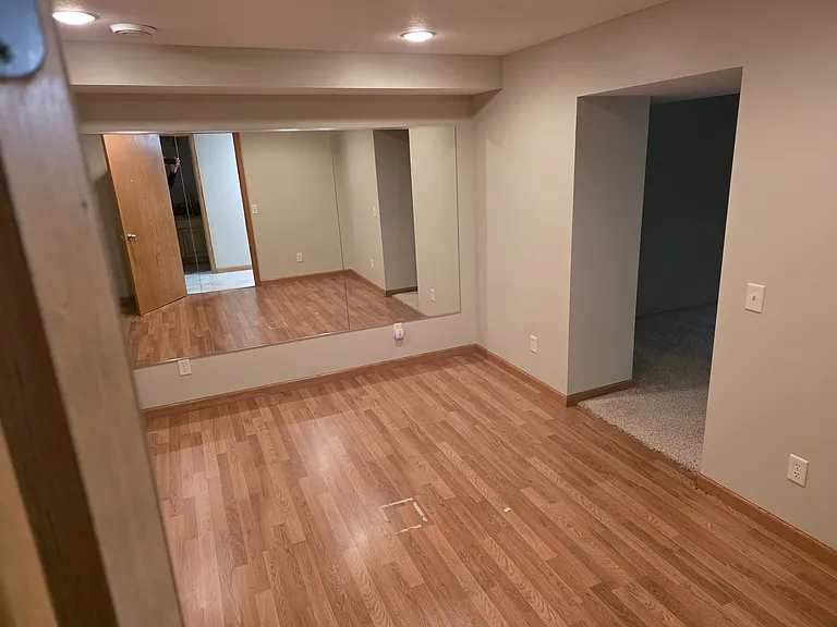 4110 Juneau Ln N — Photo 34