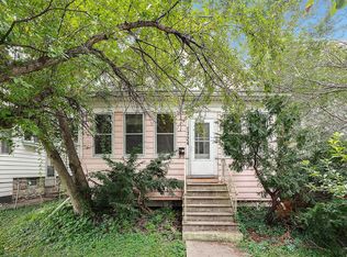 1724 Como Ave SE, Minneapolis, MN 55414
