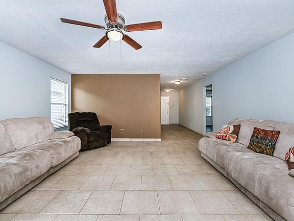 3rd image of 1426 Grand Prince Ln