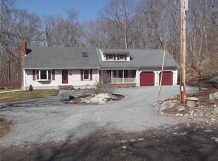 61 Cummings Rd, Swansea, MA 02777