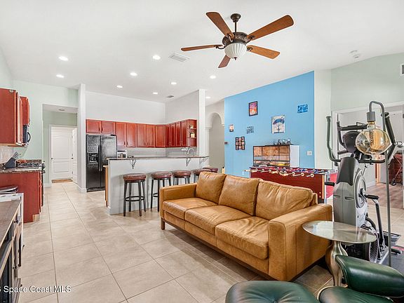 4th image of 1287 Etruscan Way #114