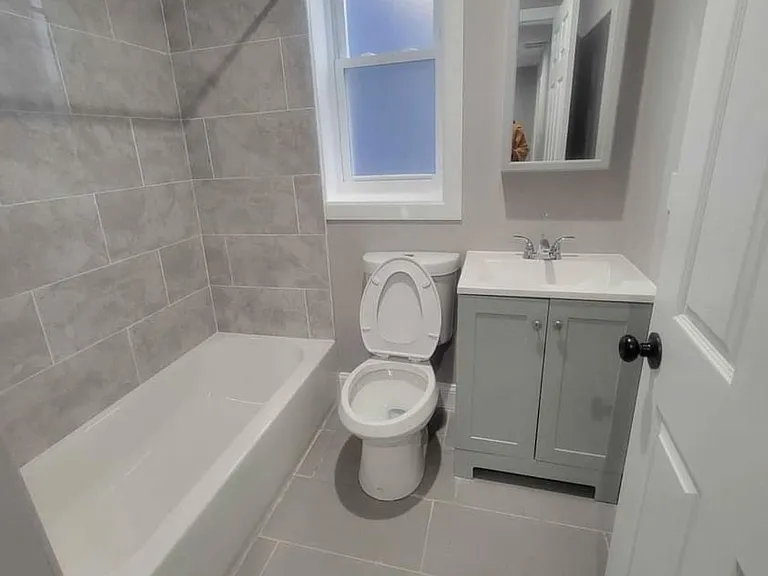 246 Virginia Ave #5 — Photo 3