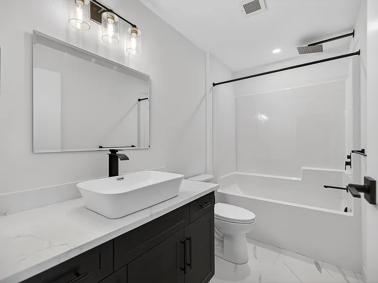 11 Merkel Manza Blvd — Photo 81