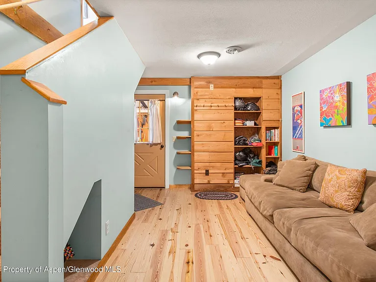 120 Tucker Ln — Photo 23
