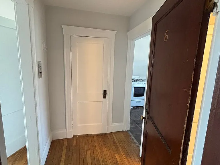 208 Main St. — Photo 39
