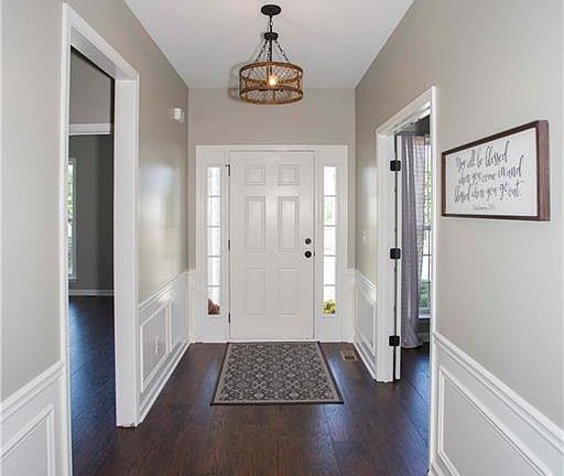 3rd image of 99 Whirlaway Pl