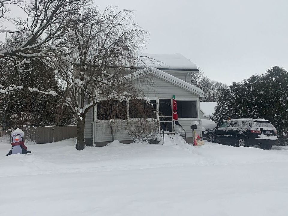 1st image of 216 N Stewart Ave