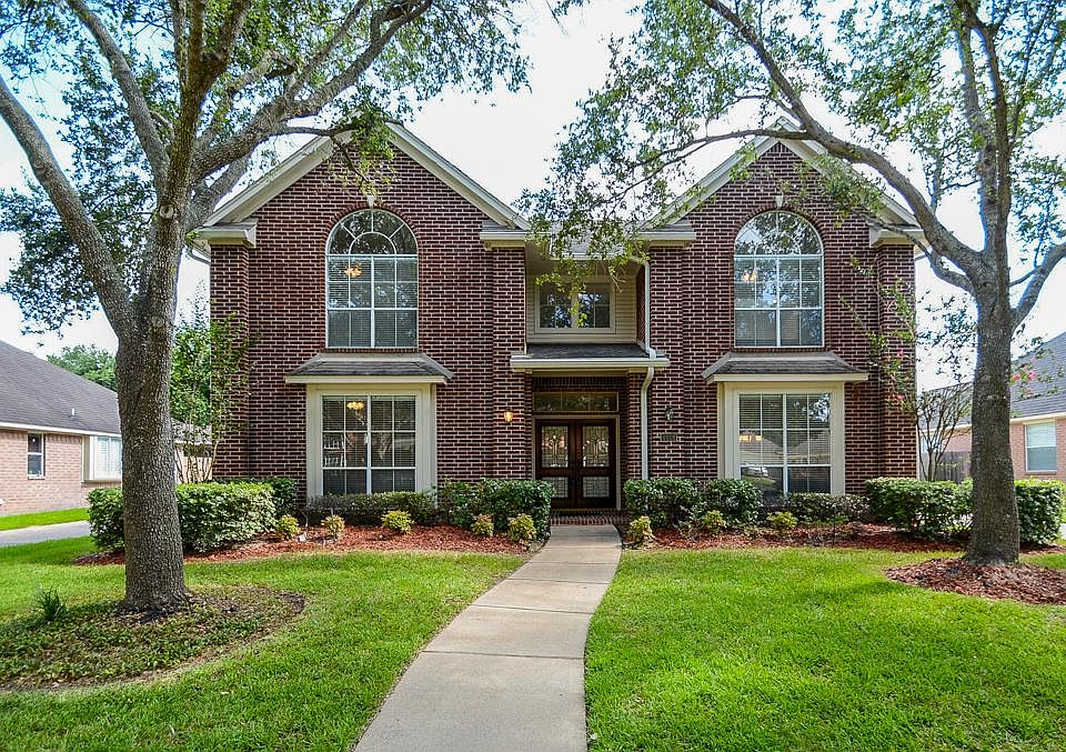 1st image of 4914 Randall Oak Dr