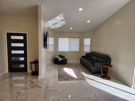 5th image of 3419 Townwood Ct #1