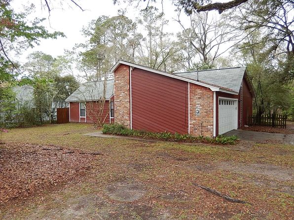 5800 Doonesbury Way