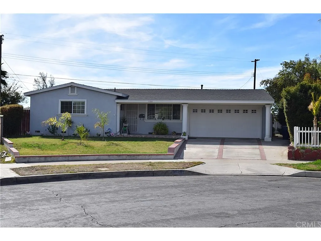 1130 E Highland Ct photo 1