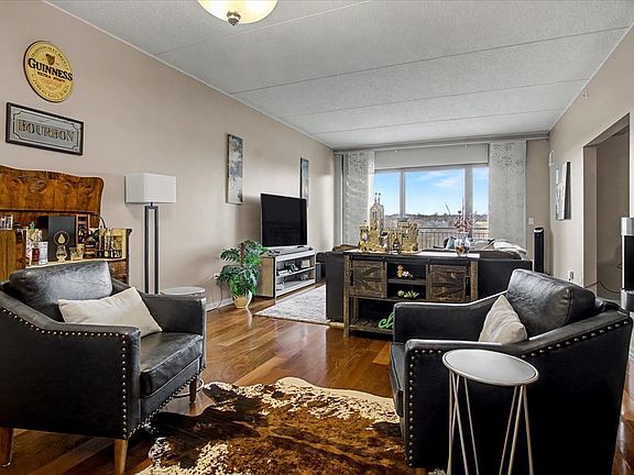 4th image of 6420 Double Eagle Dr Unit 501