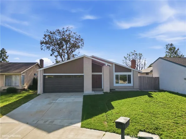 7035 Batavia Way, Riverside, CA 92503