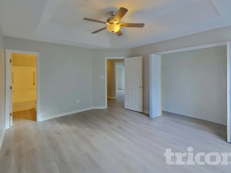 113 Cobblestone Ct — Photo 8