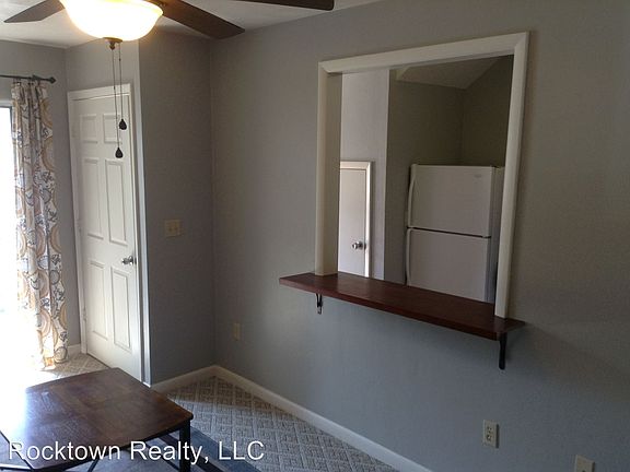 5th image of 1452 Bradley Dr